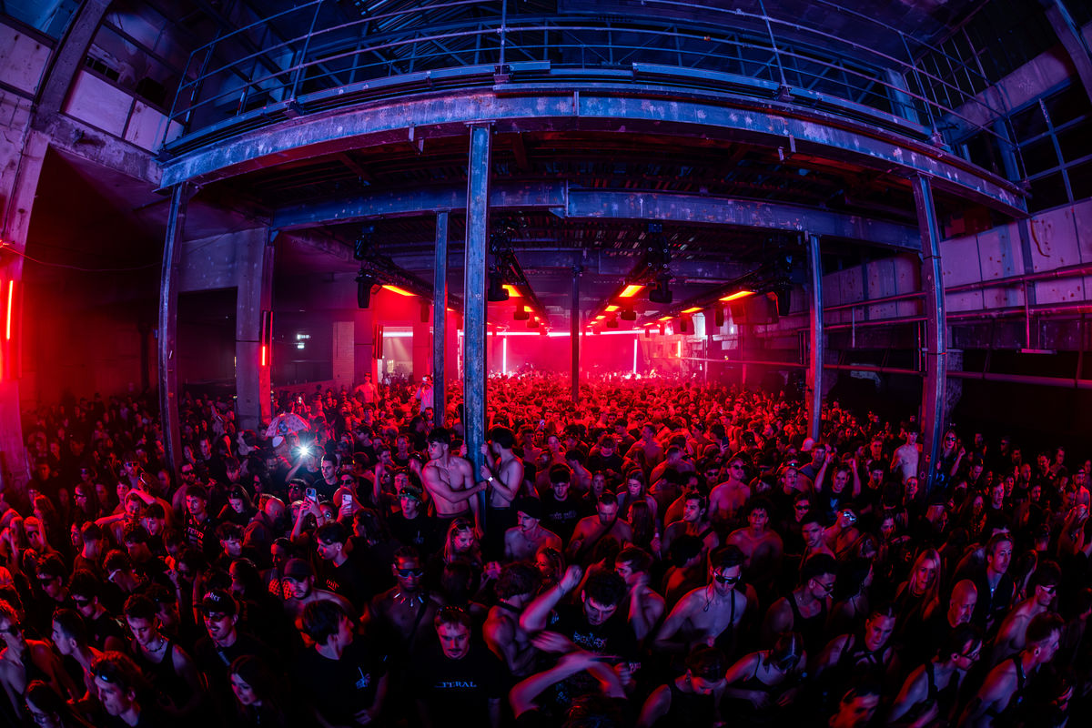 Loading... just a sec